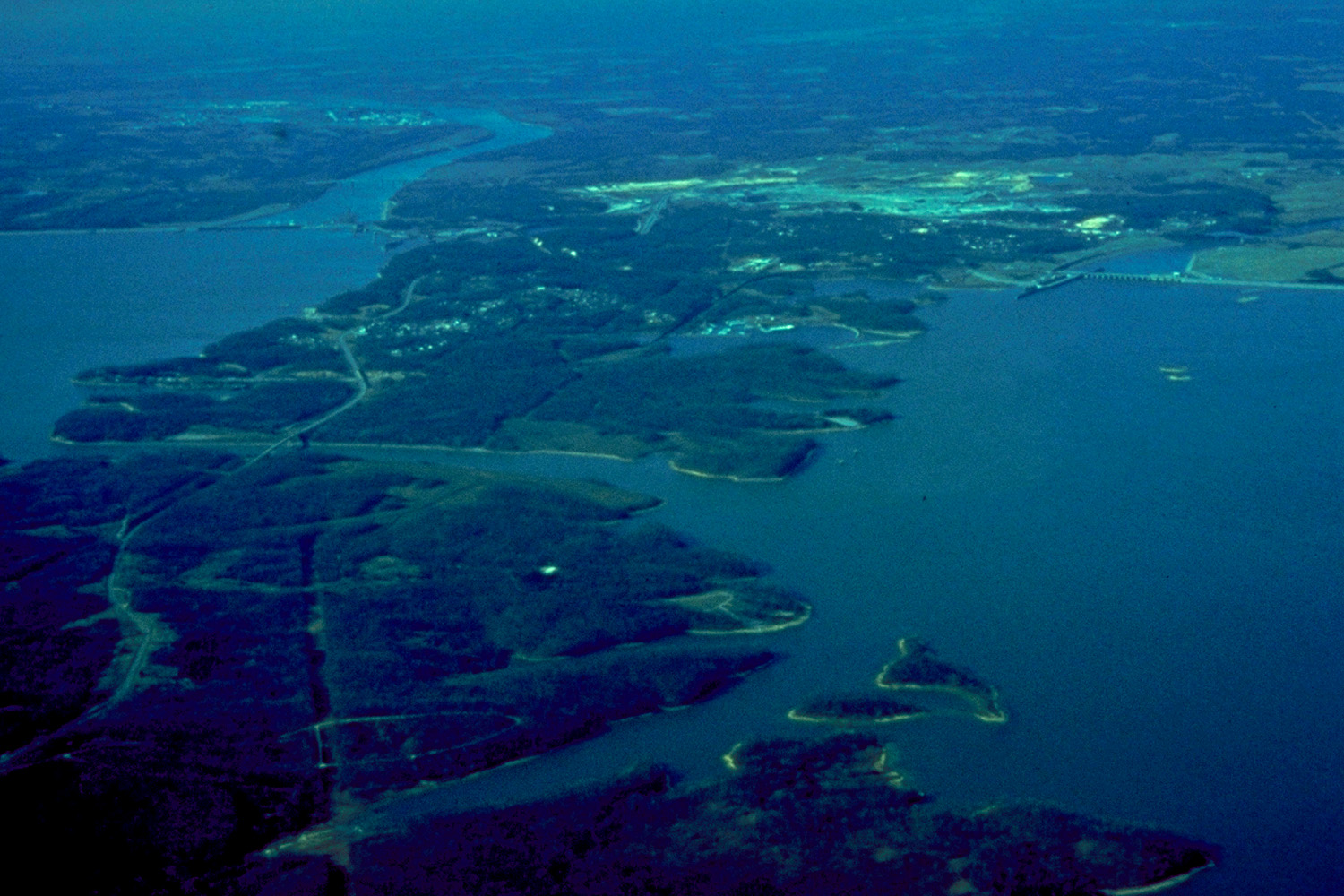 Aerial view of Kentucky Lake and Lake Barkley