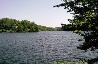 Lake Malone and its sandstone bluffs, Kentucky