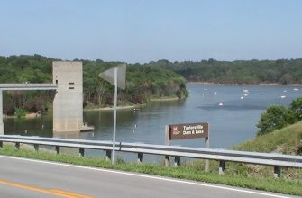 Taylorsville Dam and Lake near Louisville, Kentucky